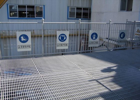 A plataforma do petróleo do oceano galvanizou o assoalho que raspa a pressão grossa de 6mm travada