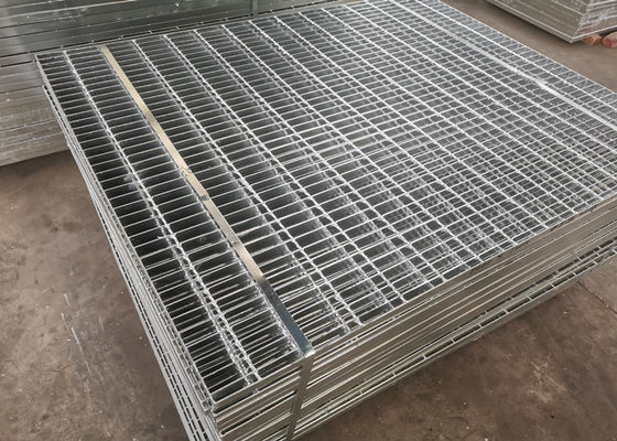 Aço da passarela do aço carbono Q235 que raspa a anti corrosão de 75x10mm