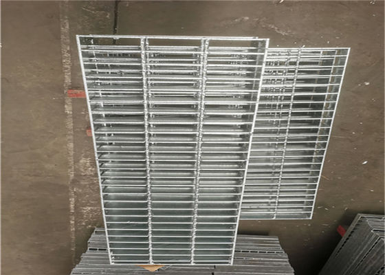 O mergulho Q235 quente galvanizou a pressão de aço da placa da raspagem travado para o armazém