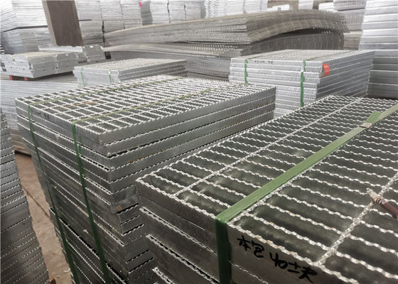 o mergulho quente do aço carbono de 6mm galvanizou o tipo de aço folha da raspagem I