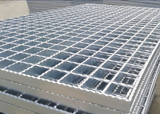 O anti patim Q345 soldou o mergulho quente da largura de aço da raspagem 1250mm galvanizado