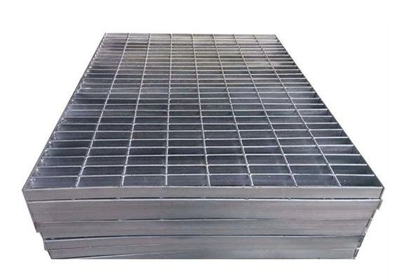 Grelha de aço do metal da raspagem 8*8mm da passarela da prova da oxidação ISO9001 para a entrada de automóveis