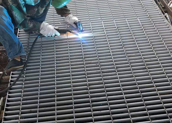 Passarela expandida do metal da prevenção de oxidação que raspa quente grosso de 3mm galvanizado