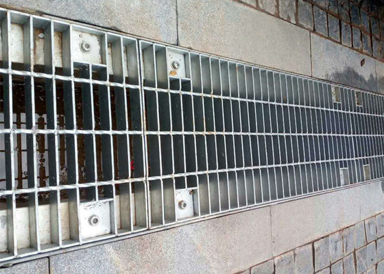 Da placa de aço da raspagem da passarela cor de aço inoxidável galvanizada de 304 tiras