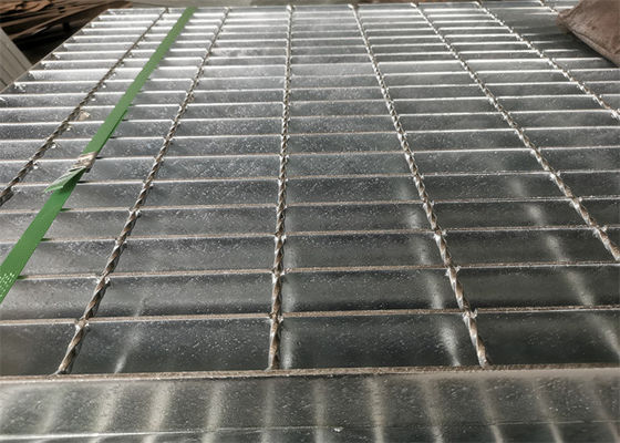 da placa de aço exterior grossa da raspagem de 4mm o mergulho quente galvanizou o revestimento de zinco alto