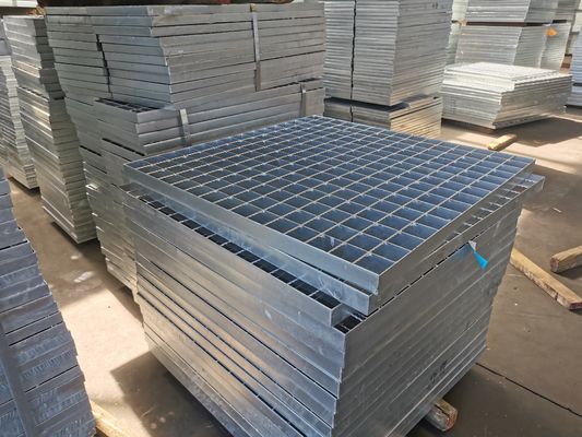 Tipo liso escada de aço galvanizada 76mm da dissipação de calor da grade que raspa o padrão de NAAMM