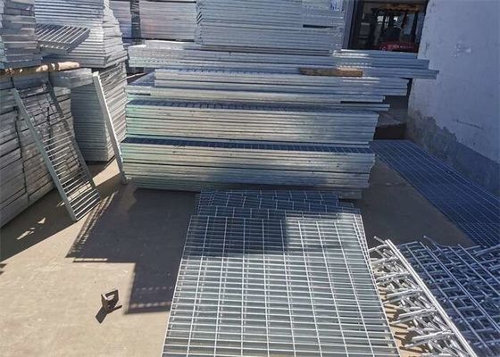 304 a entrada de automóveis do aço carbono dos SS 316SS raspa o comprimento da raspagem 12m de grande resistência