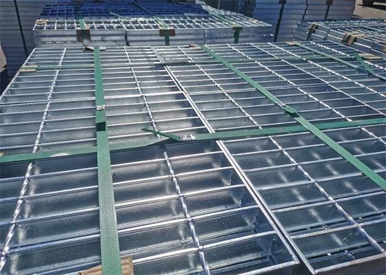 O patim impermeabiliza a drenagem da entrada de automóveis do aço carbono raspa a passagem do assoalho de 65x5mm