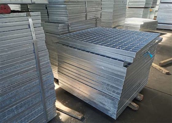 O mergulho quente do central química galvanizou o aço que raspa a folha serrilhada 1m