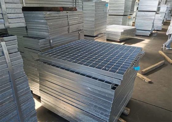 grelhas de aço galvanizadas do metal da passagem da raspagem do mergulho quente de 20×5mm para entradas de automóveis