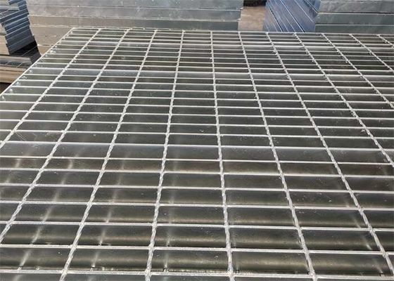 A grelha de aço galvanizada entrada de automóveis da plataforma almofada a certificação do HSE de 3x24ft