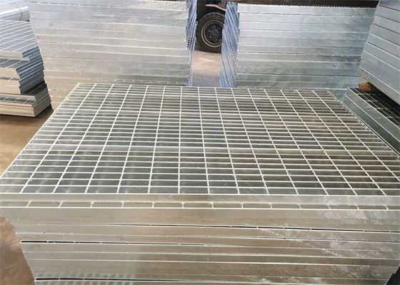 A grelha de aço galvanizada entrada de automóveis da plataforma almofada a certificação do HSE de 3x24ft