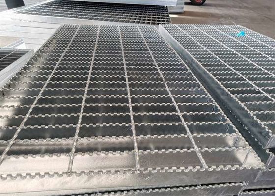 A entrada de automóveis de aço grossa da oficina 5mm raspa a raspagem