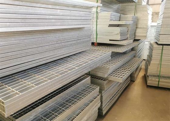 Entrada de automóveis de aço da anti corrosão que raspa a largura de 1250mm para centrais química