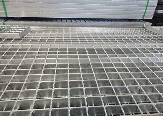 raspagem de aço grossa dos passos de escada do deslizamento de 5mm não