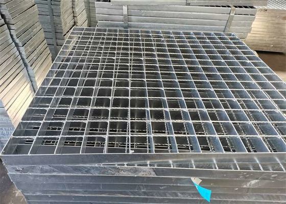raspagem de aço grossa dos passos de escada do deslizamento de 5mm não