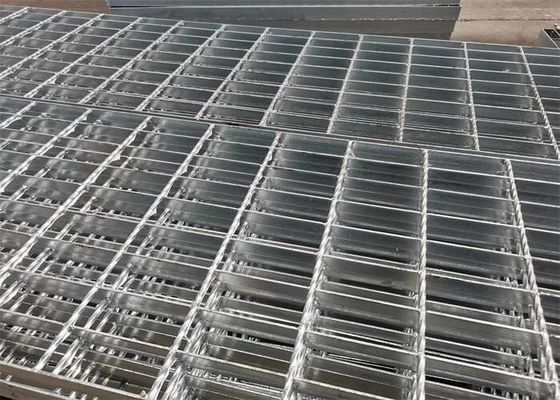 A entrada de automóveis de aço da prevenção de oxidação Q235 raspa a raspagem para a planta de tratamento de esgotos