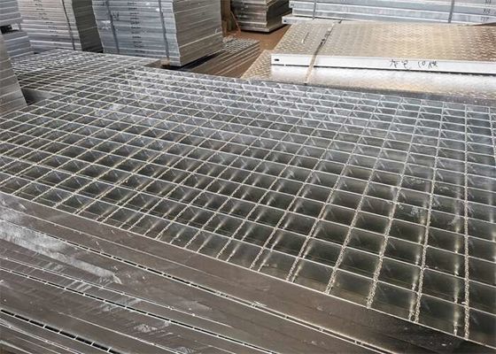 Entrada de automóveis de aço da anti corrosão que raspa a largura de 1250mm para centrais química