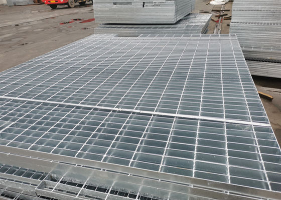 o passeio de aço galvanizado a quente da escada de 1000mm*300mm soldou a raspagem de aço