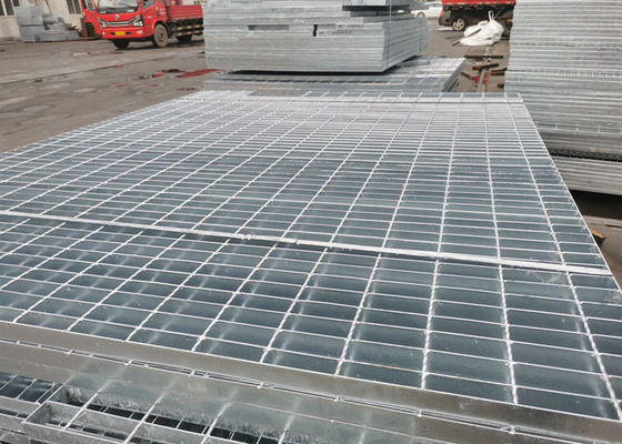 o mergulho quente de 1000mm×6000mm galvanizou a raspagem de aço soldada do patim do passeio a resistência de aço