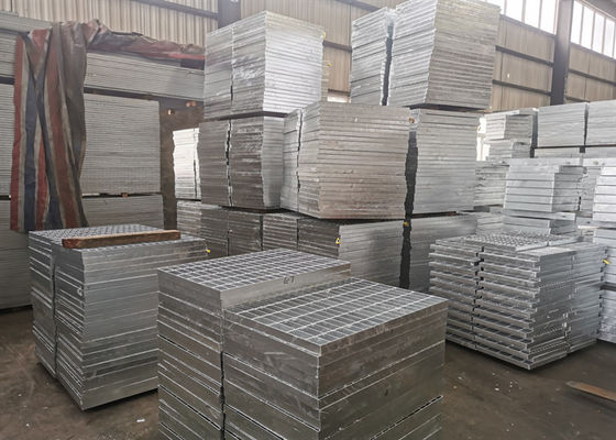 O anti aço do patim galvanizou as grelhas Q195 da entrada de automóveis para a plataforma do central química