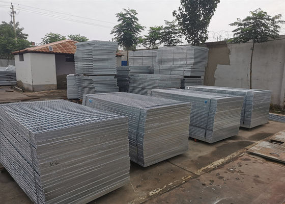 Raspagem de aço soldada do patim da passagem da construção de aço resistência pedestre