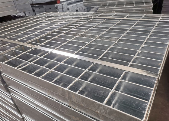 O anti aço do patim galvanizou as grelhas Q195 da entrada de automóveis para a plataforma do central química