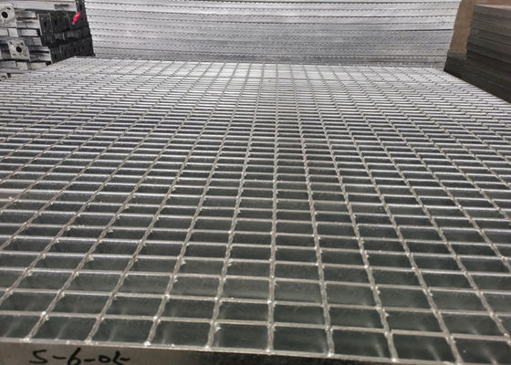 Grosso de aço inoxidável galvanizado da raspagem 8mm do mergulho quente serrilhado