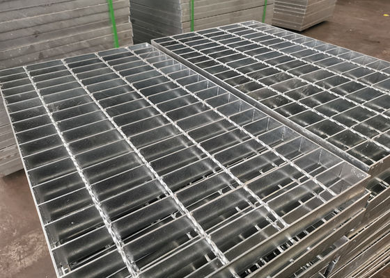 Canal galvanizado anti patim que raspa a grelha de aço inoxidável do dreno da entrada de automóveis Q195