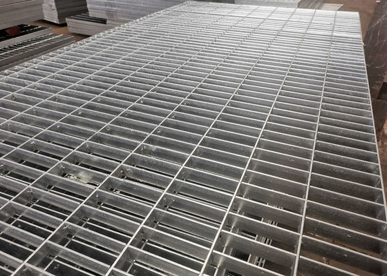 Revestimento de zinco alto da passagem 120mm da raspagem do aço da plataforma da entrada de automóveis