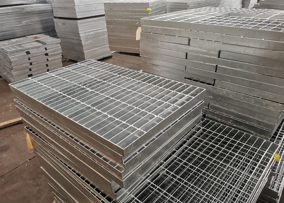 Revestimento de zinco alto da passagem 120mm da raspagem do aço da plataforma da entrada de automóveis
