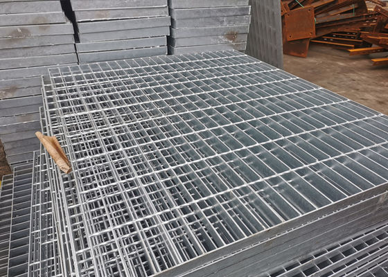 Derrapa não a plataforma galvanizada resistente 75x10mm da raspagem da passagem