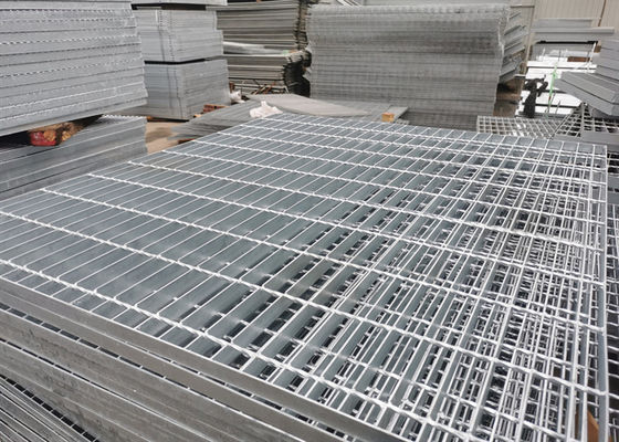 Derrapa não a plataforma galvanizada resistente 75x10mm da raspagem da passagem