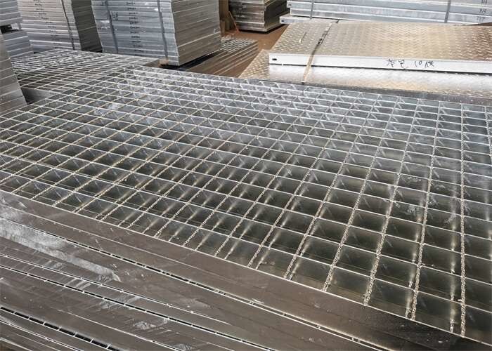 Entrada de automóveis de aço da anti corrosão que raspa a largura de 1250mm para centrais química